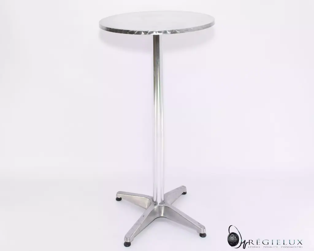 Standing table Height: 110cm. Tray diameter: 60cm