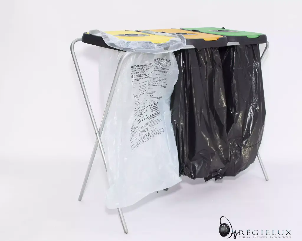 Selective sorting bin