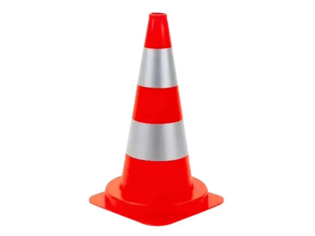 Medium traffic cone